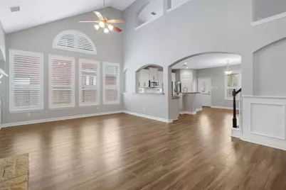 12103 Dawn Mist Court, Pearland, TX 77584 - Photo 9