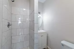 5825 Southurst St, Houston, TX 77033 - Photo 13