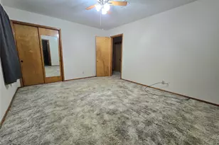 607 S Main St, Dayton, TX 77535 - Photo 19