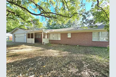 607 S Main Street, Dayton, TX 77535 - Photo 37