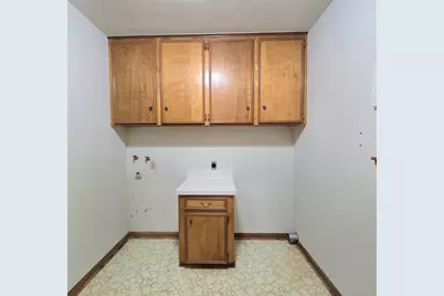 607 S Main Street, Dayton, TX 77535 - Photo 27