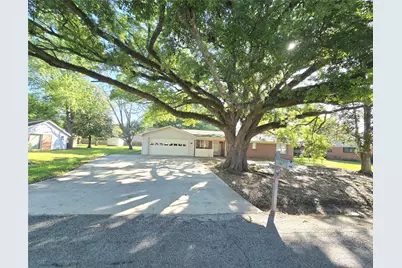 607 S Main Street, Dayton, TX 77535 - Photo 1