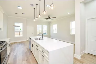 846 Lucky Street, Houston, TX 77088 - Photo 7