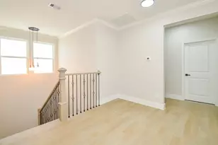 846 Lucky St, Houston, TX 77088 - Photo 9
