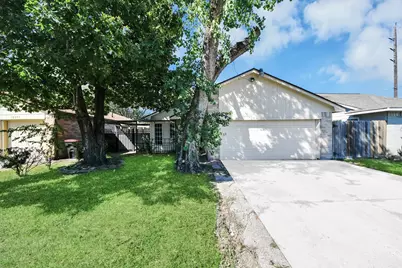 12035 W Marsham Circle, Houston, TX 77066 - Photo 3