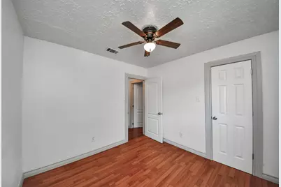 12035 W Marsham Circle, Houston, TX 77066 - Photo 13