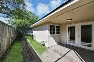 12035 W Marsham Cir, Houston, TX 77066 - Photo 17