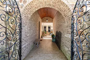 27210 Cass Ct, Spring, TX 77386 - Photo 9