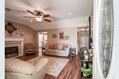 1311 Alpha Lane, Crosby, TX 77532 - Photo 9