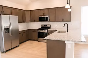 10906 Tawny Ridge, Beasley, TX 77417 - Photo 5
