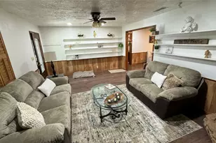 318 Baletka Blvd, Livingston, TX 77351 - Photo 5