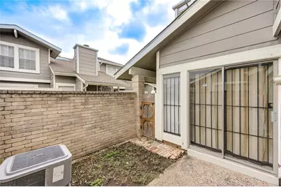 6376 Peacock Hills Drive, Houston, TX 77035 - Photo 5