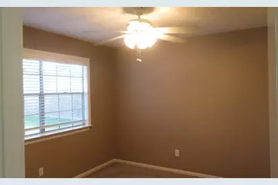 803 Briarmeadow Avenue, Friendswood, TX 77546 - Photo 19