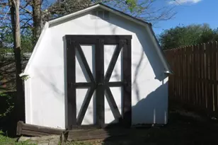 803 Briarmeadow Ave, Friendswood, TX 77546 - Photo 23