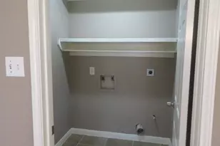 803 Briarmeadow Ave, Friendswood, TX 77546 - Photo 9