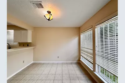 6437 Chatham Island Lane, Houston, TX 77035 - Photo 7