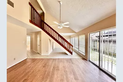 6437 Chatham Island Lane, Houston, TX 77035 - Photo 5