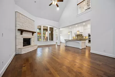 4110 Clover Ridge Lane, Sugar Land, TX 77479 - Photo 11