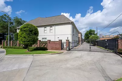 5124 Chevy Chase Drive, Houston, TX 77056 - Photo 27