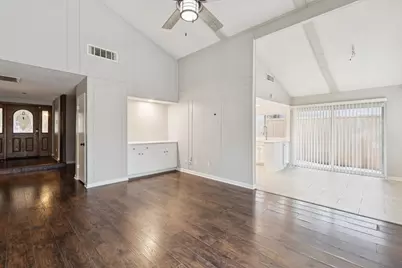 910 Via Valencia, Mesquite, TX 75150 - Photo 5