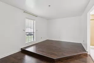 910 Via Valencia, Mesquite, TX 75150 - Photo 13