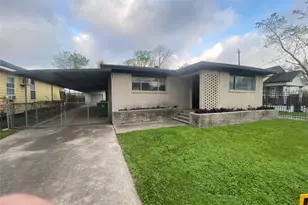 2627 Stevens St, Houston, TX 77026 - Photo 1