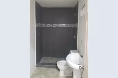 10006 Chesterfield Drive, Houston, TX 77051 - Photo 11