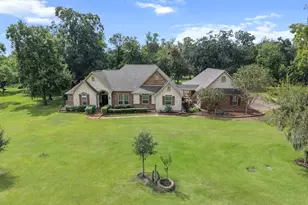 1303 China Grove Dr, Rosharon, TX 77583 - Photo 1