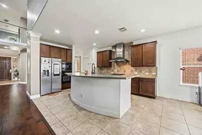 2522 Crystal Shore Drive, Rosharon, TX 77583 - Photo 9