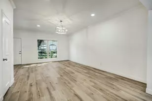 14715 Barryknoll Ln, Houston, TX 77079 - Photo 5
