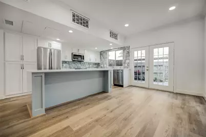 14715 Barryknoll Lane #142, Houston, TX 77079 - Photo 11