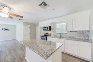 411 Waterfall Dr, Huffman, TX 77336 - Photo 21