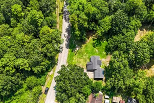 411 Waterfall Dr, Huffman, TX 77336 - Photo 5