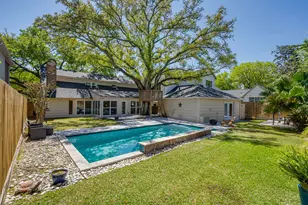 12458 Woodthorpe Ln, Houston, TX 77024 - Photo 15