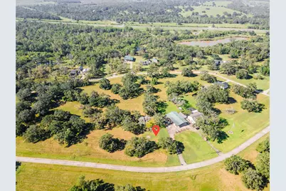 718 Rancho Chico Court, Angleton, TX 77515 - Photo 11