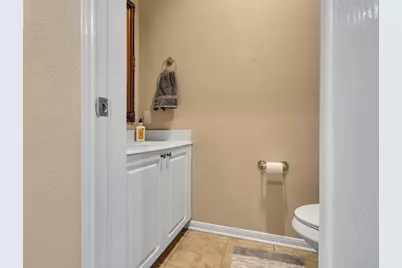 83 Scarlet Woods Court #83, The Woodlands, TX 77380 - Photo 17