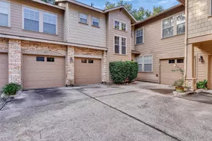 83 Scarlet Woods Ct, The Woodlands, TX 77380 - Photo 3