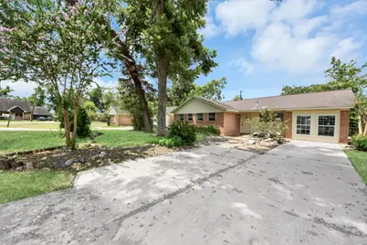 505 Jasmine Street, Richwood, TX 77531 - Photo 3