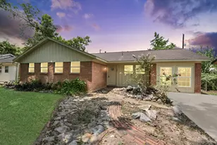 505 Jasmine St, Richwood, TX 77531 - Photo 5