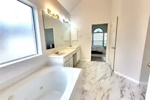 414 Lookout Ln, Dickinson, TX 77539 - Photo 11