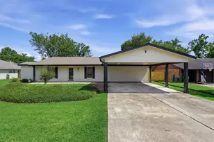 114 Caldwell St, Baytown, TX 77520 - Photo 1