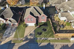 2202 Drake Falls Dr, Pearland, TX 77584 - Photo 5