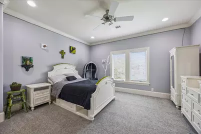 37 Hackberry Lane, Houston, TX 77027 - Photo 17