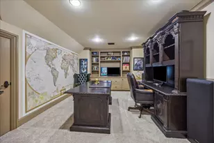 37 Hackberry Ln, Houston, TX 77027 - Photo 21