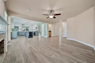 17618 Rustling Aspen Ln, Houston, TX 77095 - Photo 7