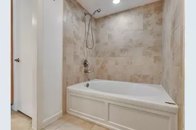 14325 Lost Meadow Lane, Houston, TX 77079 - Photo 13