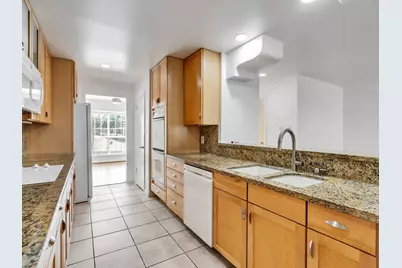 14325 Lost Meadow Lane, Houston, TX 77079 - Photo 9