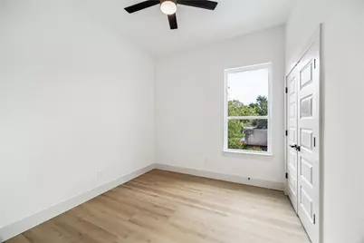 426 Calloway Street #A/B, Houston, TX 77029 - Photo 13