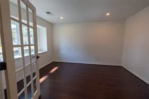 8226 Schaffer Ln, Houston, TX 77070 - Photo 5