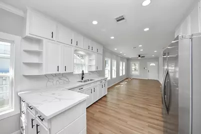 3321 Michigan Street, Baytown, TX 77520 - Photo 11